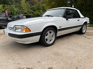 1990 Ford Mustang LX 1FACP44E1LF110942 in Upton, MA 3
