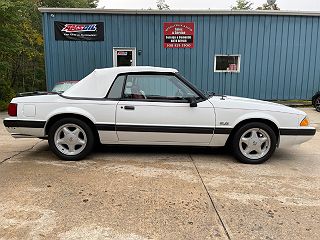 1990 Ford Mustang LX 1FACP44E1LF110942 in Upton, MA
