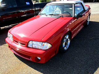 1992 Ford Mustang GT VIN: 1FACP45E0NF104292