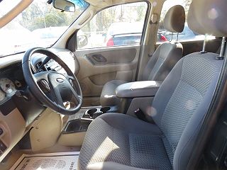 2004 Ford Escape XLT 1FMYU93164DA03172 in Etna, OH 15