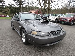 2004 Ford Mustang  1FAFP40674F208676 in Etna, OH 2