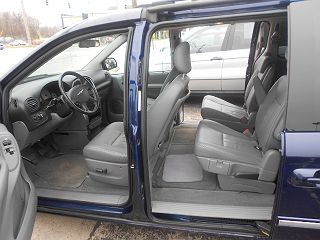 2005 Chrysler Town & Country Touring 2C4GP54LX5R421894 in Cincinnati, OH 6