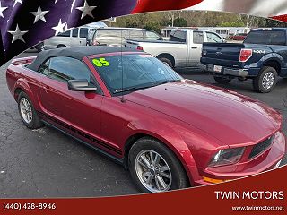 2005 Ford Mustang  1ZVFT84N855247960 in Madison, OH