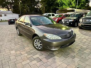 2005 Toyota Camry LE 4T1BE32K75U524588 in Tampa, FL 4