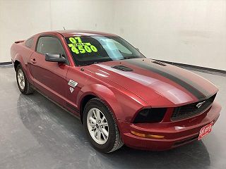 2007 Ford Mustang  VIN: 1ZVFT80N775277850