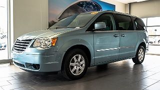 2009 Chrysler Town & Country Touring VIN: 2A8HR54139R536977