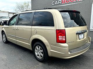 2010 Chrysler Town & Country Touring 2A4RR5D10AR282641 in Hamilton, OH 3