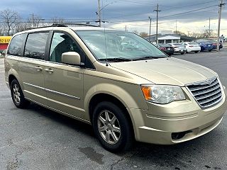 2010 Chrysler Town & Country Touring 2A4RR5D10AR282641 in Hamilton, OH 6