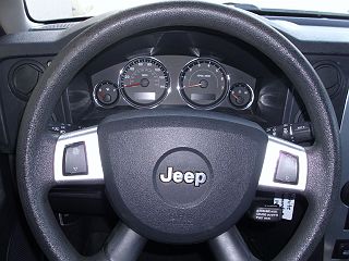 2010 Jeep Commander Sport 1J4RH4GK5AC147049 in San Antonio, TX 16