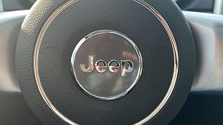 2011 Jeep Grand Cherokee Laredo 1J4RR4GG4BC645950 in Royal Oak, MI 19