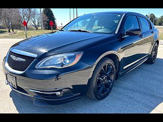 2013 Chrysler 200 Limited 1C3CCBCG1DN747208 in De Forest, WI