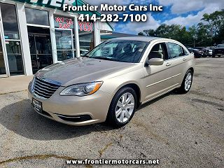 2013 Chrysler 200 Touring 1C3CCBBB9DN703897 in Milwaukee, WI 1