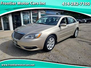 2013 Chrysler 200 Touring 1C3CCBBB9DN703897 in Milwaukee, WI