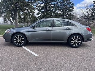 2013 Chrysler 200 Limited 1C3CCBCG0DN611894 in Sioux Falls, SD