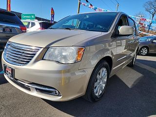 2015 Chrysler Town & Country Touring 2C4RC1BGXFR629651 in Islip, NY