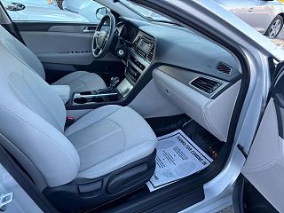 2015 Hyundai Sonata SE 5NPE24AF6FH231636 in Fredericksburg, VA 21