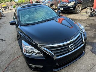 2015 Nissan Altima VIN: 1N4AL3AP5FC129910