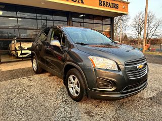 2016 Chevrolet Trax LS 3GNCJNSB0GL153164 in Cleveland, OH 3