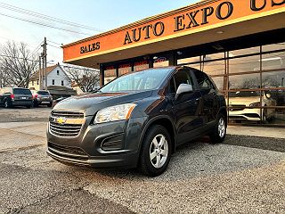 2016 Chevrolet Trax LS 3GNCJNSB0GL153164 in Cleveland, OH 9