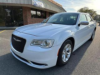 2016 Chrysler 300 Limited Edition 2C3CCAAG8GH197614 in Dudley, NC 1