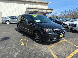 2016 Chrysler Town & Country S 2C4RC1HG7GR208222 in Racine, WI 2