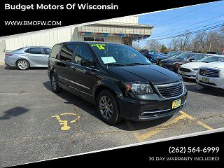 2016 Chrysler Town & Country S 2C4RC1HG7GR208222 in Racine, WI
