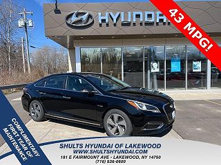 2016 Hyundai Sonata Limited Edition KMHE34L17GA017385 in Lakewood, NY 1