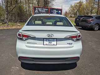 2016 Hyundai Sonata Limited Edition KMHE34L10GA017406 in Quakertown, PA 6