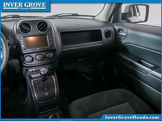 2016 Jeep Patriot Latitude 1C4NJRFB9GD506851 in Inver Grove Heights, MN 17