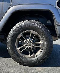 2016 Jeep Wrangler Sahara 1C4HJWEG7GL239305 in Hampton, NH 9