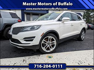 2016 Lincoln MKC Reserve 5LMTJ3DH2GUJ16064 in Lockport, NY 1