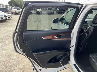 2016 Lincoln MKX Select 2LMTJ6KR6GBL76591 in Victoria, TX 16