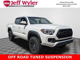 2016 Toyota Tacoma TRD Off Road 3TMCZ5AN9GM022290 in Fort Thomas, KY 1