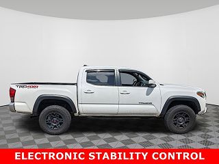 2016 Toyota Tacoma TRD Off Road 3TMCZ5AN9GM022290 in Fort Thomas, KY 3