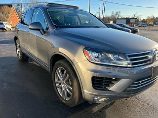 2016 Volkswagen Touareg Luxury WVGEF9BP9GD001861 in Cookeville, TN 4