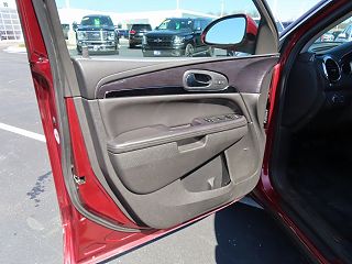 2017 Buick Enclave Premium 5GAKRCKD0HJ116807 in Menomonee Falls, WI 20