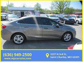 2017 Chevrolet Cruze LT 3G1BE5SM2HS566570 in Saint Charles, MO 4