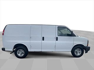 2017 Chevrolet Express 2500 1GCWGAFF1H1137803 in Painesville, OH 9