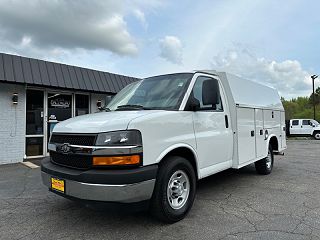 2017 Chevrolet Express 3500 1GB0GRFG4H1249674 in Stanley, NC 2