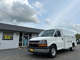 2017 Chevrolet Express 3500 1GB0GRFG4H1249674 in Stanley, NC