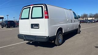 2017 Chevrolet Express 2500 1GCWGBFF8H1336658 in Waterford, MI 4