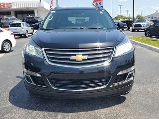 2017 Chevrolet Traverse LT 1GNKRHKD6HJ224996 in Hialeah, FL 3