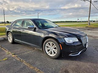 2017 Chrysler 300 Limited Edition VIN: 2C3CCAAG1HH661845