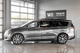 2017 Chrysler Pacifica Limited 2C4RC1GG3HR734897 in Ames, IA 1