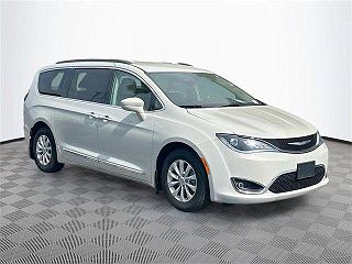 2017 Chrysler Pacifica  2C4RC1BGXHR688363 in Clearwater, FL