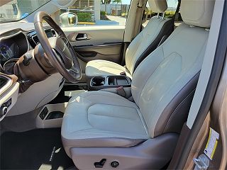 2017 Chrysler Pacifica Touring-L 2C4RC1BG9HR747550 in Concord, CA 16