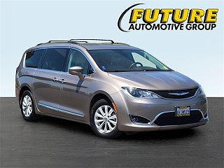 2017 Chrysler Pacifica Touring-L 2C4RC1BG9HR747550 in Concord, CA