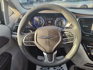 2017 Chrysler Pacifica LX 2C4RC1CG5HR723051 in Fairfield, OH 16