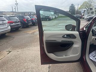 2017 Chrysler Pacifica Touring-L 2C4RC1BG7HR598801 in Hollidaysburg, PA 20
