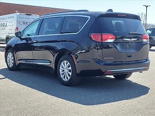 2017 Chrysler Pacifica Touring-L 2C4RC1BGXHR645061 in Lake Orion, MI 4